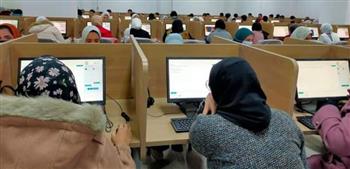   رئيس جامعة القناة: ٩٧٠٨ طلاب أدوا الاختبارات الإلكترونية فى ٧٦ مقررا دراسيا