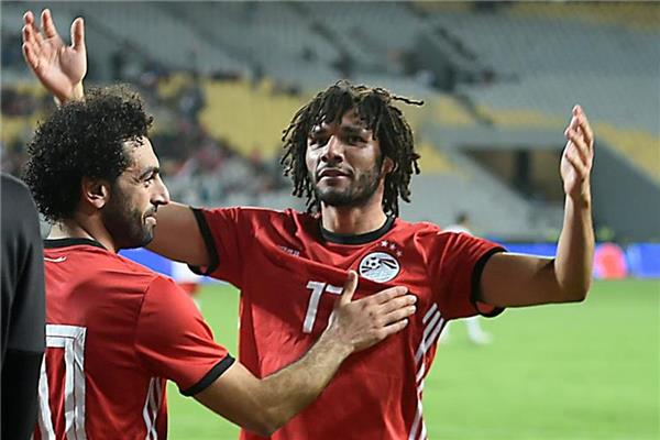 والد النني: «أبني أكد لى قدرة مصر بالفوز بـ كأس الأمم الأفريقية»