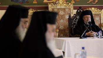   قبرص.. الكنيسة تعلّق عمل عشرات الكهنة غير المطعمين ضد كورونا