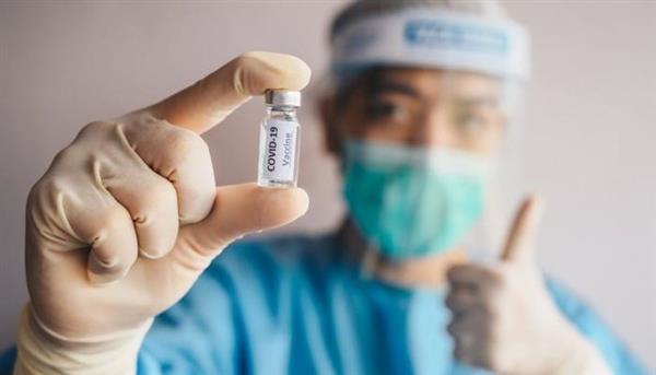 اليابان تبدأ حملة تطعيم بالجرعة الثالثة من لقاحات كورونا