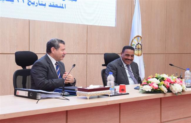 رئيس جامعة مطروح يهنئ المحافظ بنجاح المهرجان الدولي للتمور بسيوة 