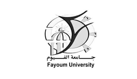 وفاة والدة محافظ الفيوم ورئيس الجامعة يُقدِّم العزاء