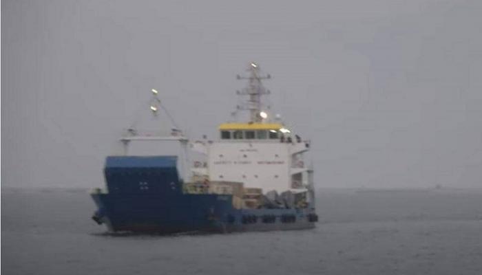 صحف سعودية وإماراتية: قرصنة مليشيا الحوثى على سفينة شحن تهديد لحرية الملاحة البحرية