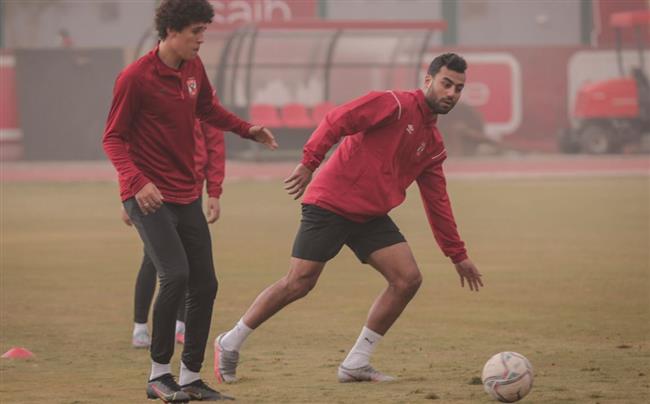 تدريبات طائرة بالقدم وبرنامج بدني في مران الكرة بالأهلي
