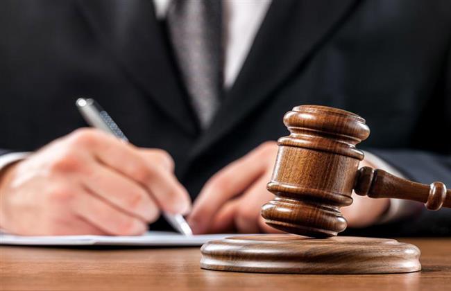 المؤبد لطبيب المنصورة قاتل زوجته بـ17 طعنة أمام أطفالهما