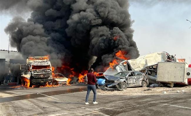 تفحم 9 سيارات بالطريق الأوسطي في حلوان
