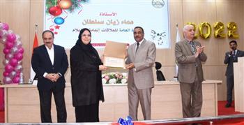 تكريم المتميزين من الجهاز التنفيذي بمطروح 