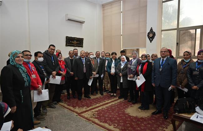 رئيس جامعة الفيوم يفتتح المعرض المحلي للعلوم والهندسة
