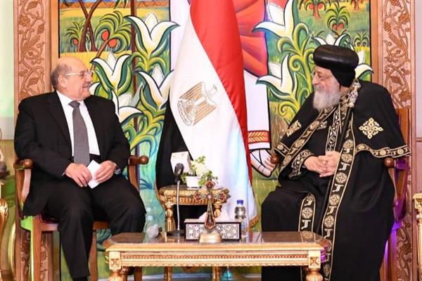 رئيس مجلس الشيوخ يتوجه للكاتدرائية المرقسية للتهنئة بعيد الميلاد