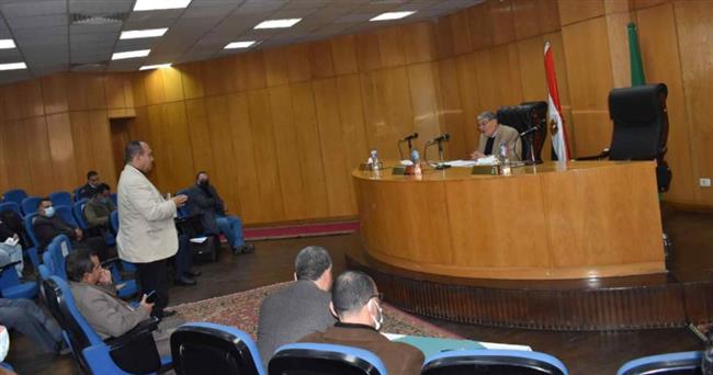 محافظ المنيا: الانتهاء من أعمال شبكة الانحدار للصرف الصحي بقرية الشيخ تمي
