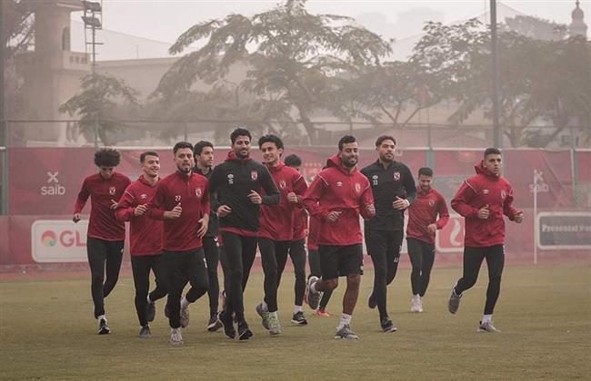 الأهلي يفتح ملف التجديد لـ 8 لاعبين 
