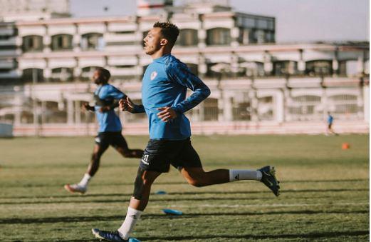 إسلام جابر ينتظم في التدريبات الجماعية للزمالك