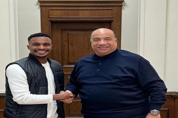 مدافع منتخب الأردن عبد الله نصيب ينضم للاتحاد السكندري