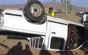   مصرع شخص وإصابة 21 إثر إنقلاب سيارة بصحراوي المنيا الغربي