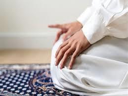 أفضل دعاء بعد التشهد الأخير في الصلاة