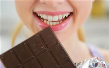   دراسة جديدة توضح تأثير الشوكولاتة الداكنة غير المتوقع على القلب