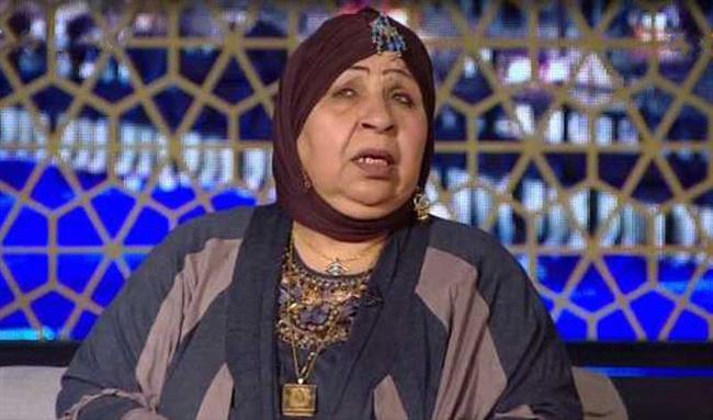 بدعيله في كل أذان| فاطمة كشري تناشد الرئيس السيسي: نفسي أشطب محل الكشري 