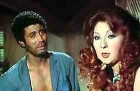 نادية الجندي: أنا اللي قدمت أحمد زكي للجمهور