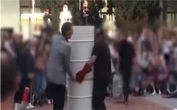 لحظات مرعبة.. تجربة كيميائية فاشلة تتسبب في انفجار برميل نيتروجين