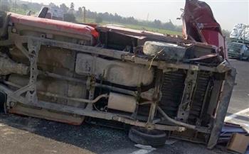   مصرع وإصابة 20 عاملا في حادث انقلاب سيارة بصحراوى المنيا الغربي
