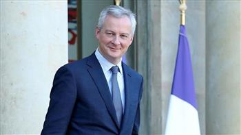   بسبب الوضع الاقتصادى.. برلمانى فرنسى يصف وزير المالية بـ«الجبان»