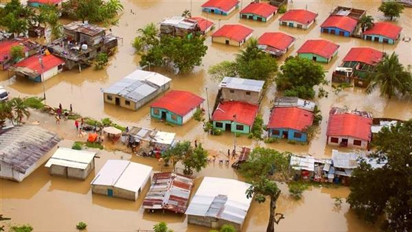 مصرع 39 شخصا وفقدان أكثر من 50 آخرين جراء الفيضانات في فنزويلا