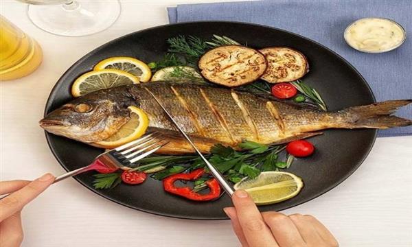 خبير تغذية: تناول الأسماك يقضى على الإجهاد