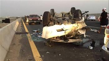 مصرع وإصابة 14 عاملا في تصادم سيارتين بطريق مصر أسيوط الزراعي