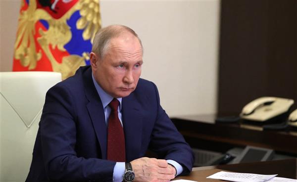 بوتين: سنواصل التحول إلى التسويات بالعملات الوطنية مقابل صادرات موارد الطاقة الروسية