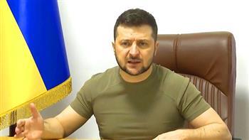 زيلينسكي يمدد العقوبات على شخصيات روسية وأوكرانية بارزة