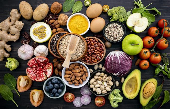 أطعمة تساعد في محاربة تقلصات الدورة الشهرية.. تعرفى عليها 
