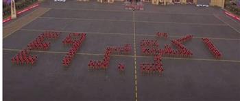    احتفالا بالنصر.. طلبة الكليات العسكرية يرسمون «أكتوبر 49» بأجسادهم