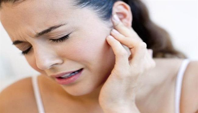 4 خطوات منزلية لعلاج انسداد الأذن بالبخار والكمادات وزيت الزيتون