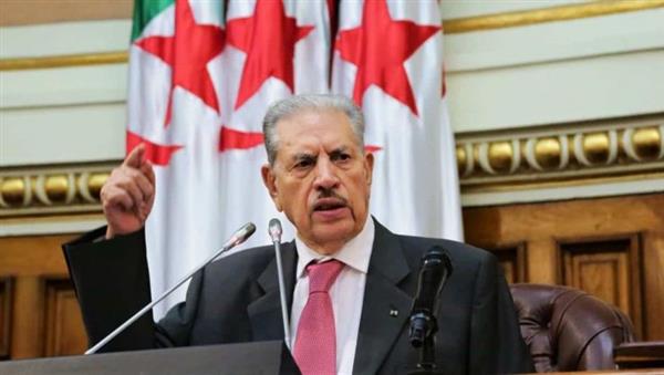 البرلمان الجزائري يدعو إلى حل الأزمات والنزاعات بالطرق السلمية عبر احترام سيادة الدول