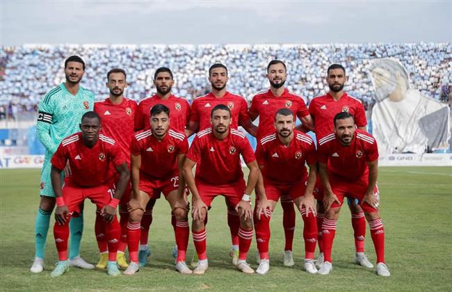 محمد شريف يقود هجوم الأهلى أمام الاتحاد المنستيرى
