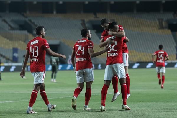 الأهلى يفوز على الاتحاد المنستيرى بثلاثية نظيفة