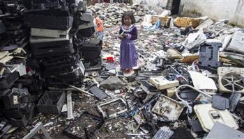   تقارير دولية تحذر: النفايات الإلكترونية تهدد صحة 18 مليون طفل