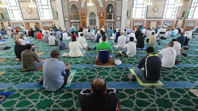 ما حكم الكلام أثناء خطبة الجمعة ؟.. الإفتاء تجيب 