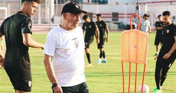 فيريرا يعقد جلسة مطولة مع رباعي الزمالك