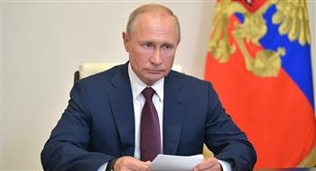   بوتين يقرر التنازل عن التدابير الروسية المضادة لعقوبات الولايات المتحدة ودول أوروبا