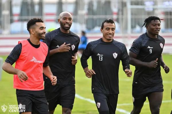 سامسون: سعيد بالانضمام للزمالك.. وحلمي تحقيق البطولات