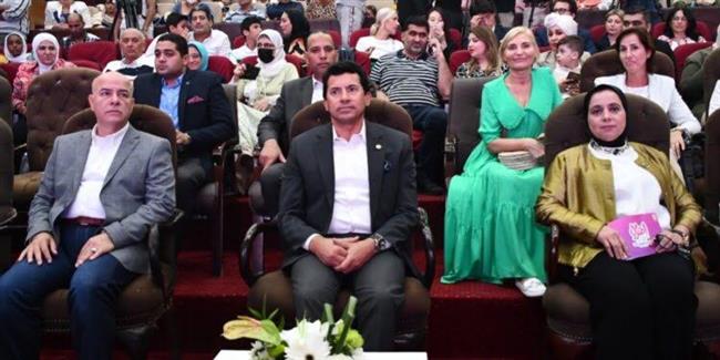 وزير الشباب والرياضة يشهد افتتاح مهرجان أطفال العالم في نسخته الثالثة