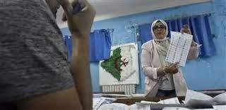 انطلاق عمليات فرز أصوات الناخبين بالانتخابات المحلية الجزئية فى الجزائر