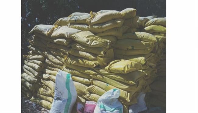 ضبط 4 أطنان أسمدة مجهولة المصدر بالبحيرة