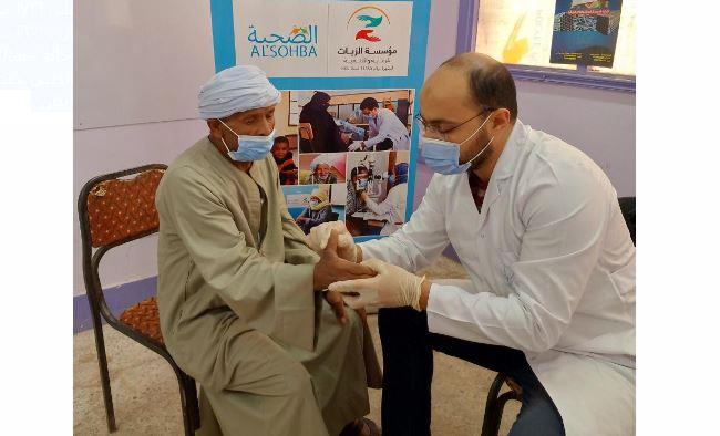 الكشف على ٣٤٩٨ مواطنا ضمن قافلة طبية مجانية بمركزى قوص وقفط 