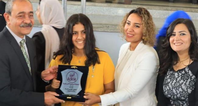 رئيسة القومي للمرأة تشيد بإحتفالية «إنتي بطلة» بالإسماعيلية