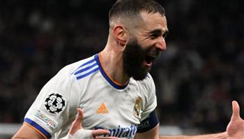 رسمياً.. بنزيما أفضل لاعب في العالم لعام 2022