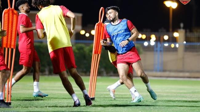 نجما الأهلي يقودان سيراميكا أمام المصري في افتتاح مسابقة الدوري الممتاز 