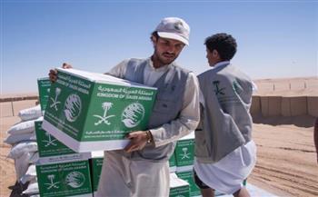   مركز سلمان للإغاثة يقدم مساعدات غذائية في 4 محافظات يمنيّة