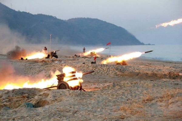 كوريا الشمالية تطلق 250 قذيفة مدفعية على المنطقة العازلة مع كوريا الجنوبية